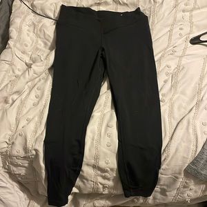 black crossover leggings from old navy size l